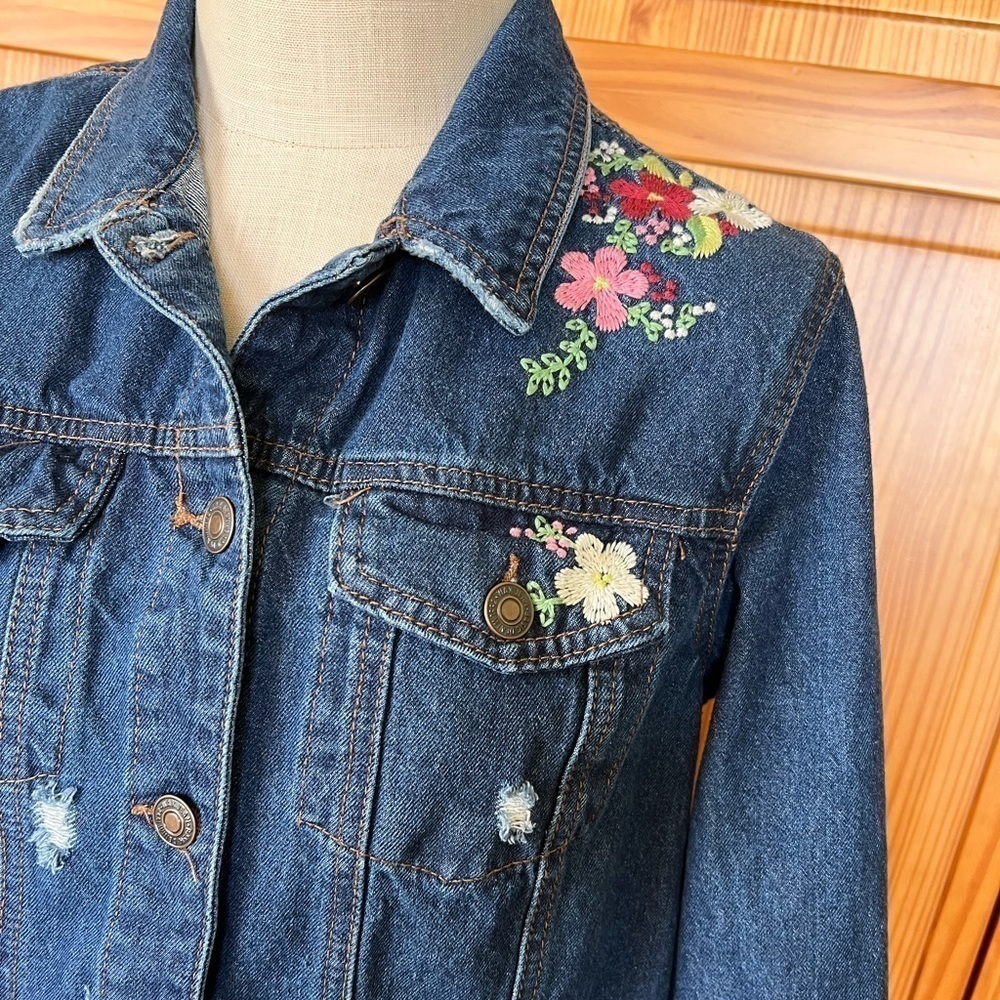 Wax Jeans Small Dark Denim Jacket Embroidered Flowers Distressed 100% Cotton - Picture 5 of 11